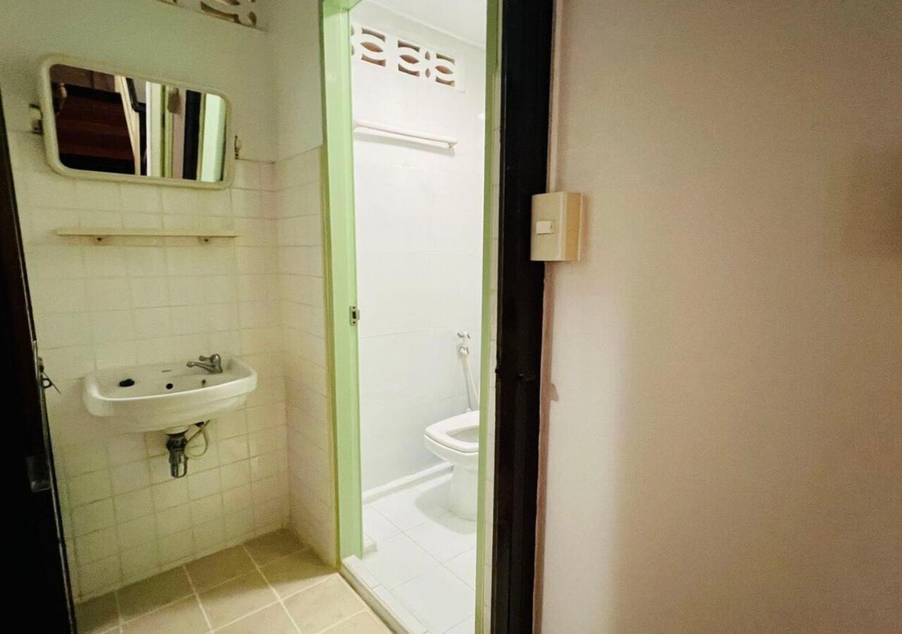 Reehouse@soi Cowboy/asoke Bts Maison d'hôtes