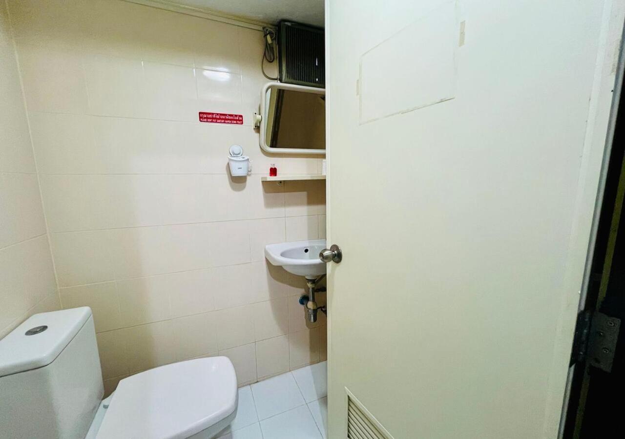 Guest house Reehouse@soi Cowboy/asoke Bts Bangkok